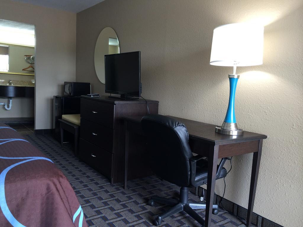 Super 8 By Wyndham Lakeland Quarto foto